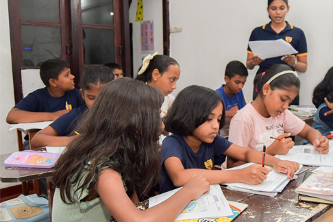  Grade 1 – 5 English Classes 